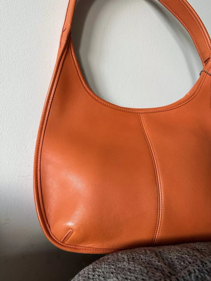 Vintage Coach Ergo 9025 color Tangerine orange
